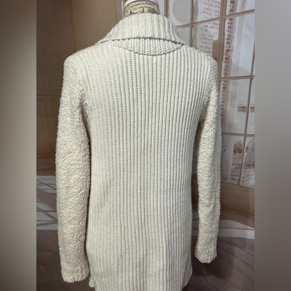 🛍️CAT & JACK Ivory boucle and ribbed knit cardigan sweater size XL. - Picture 6 of 11